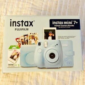 FujiFilm Instax mini 7+ Camera Bundle Light Blue